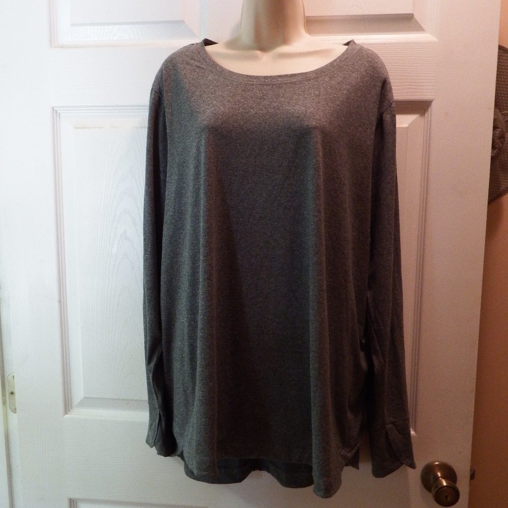 Women's long sleeve t-shirt, size 3X